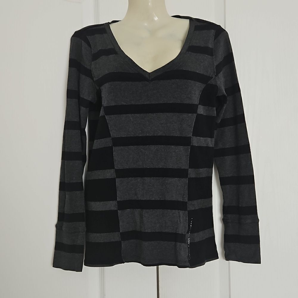Calvin Klein Stripped Long Sleeves Cotton T-Shirt Medium Black/ Gray